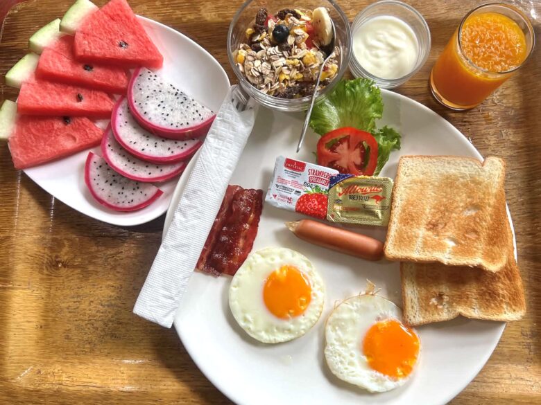 Breakfast at Khao Sok Bamboo Huts