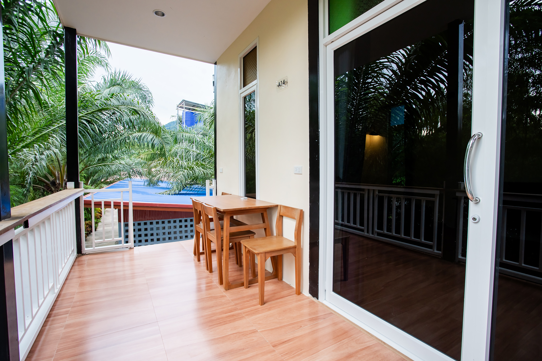 Khao Sok Bamboo Huts Resort